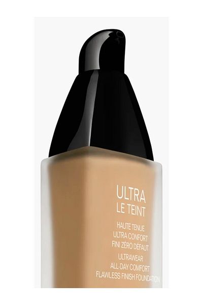 Chanel كريم أساس ULTRA LE TEINT FLUIDE - تأثير يدوم 24 ساعة، كريم أساس مضيء غير لامع يدوم 30 مل