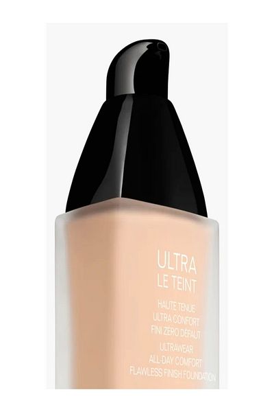 Chanel كريم أساس ULTRA LE TEINT FLUIDE - تأثير يدوم 24 ساعة، كريم أساس مضيء غير لامع يدوم 30 مل