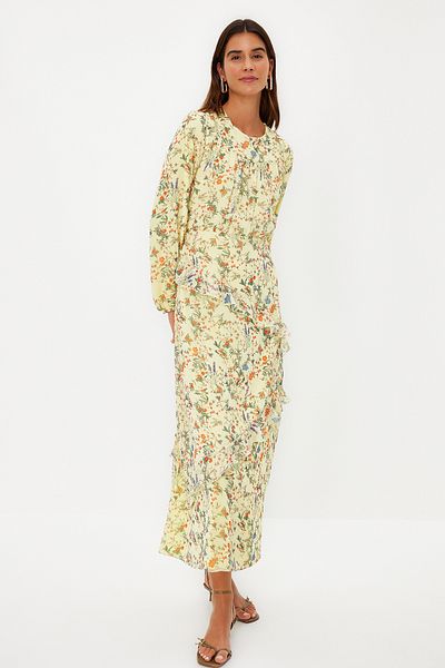 Trendyol Modest Žluté šifonové tkané šaty – s vrstvenou sukní, TCTSS24EB00032