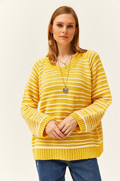 Olalook Women's Yellow V-Neck Striped Soft Textured Knitwear Sweater KZK-19000739