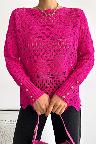 FEMELLE Dámská růžová krajková halenka standardní velikosti s detailem zlatého knoflíku