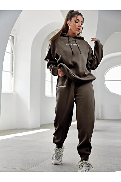 DAXİS Sportwear Company TRENCĂ PENTRU FEMEI CU GAGĂ IMPRIMAT DAXİS Sportwear ...