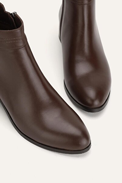 TUNAELLİ Kadın Kahverengi Hakiki Deri 35-41 Numara Kısa Topuklu Bot & Bootie