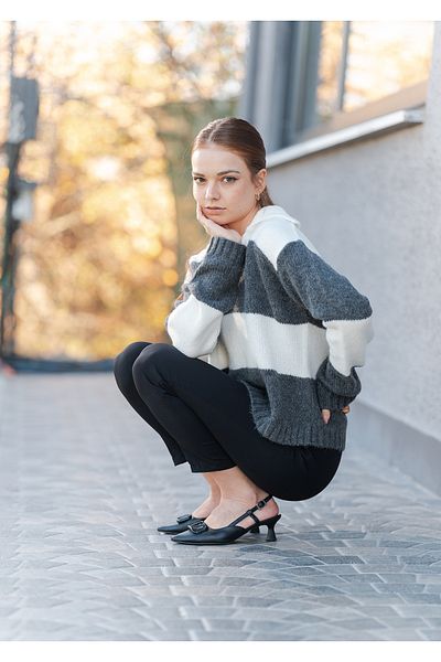 VerdeBlanco Double Color Shirt Collar Knitted Sweater