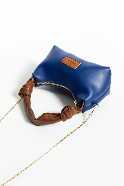 ESTUTE Дамска мека кожена мини чанта багет за ръка през рамо с детайлна дръжк...