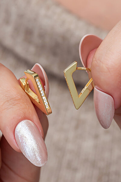 Nereze 925 Ayar Gümüş Gold Kaplama Zirkon Taşlı Üçgen Tasarım Küpe