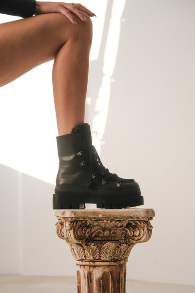 İncimoda Norway Bej VS SİYAH Шкіряні черевики