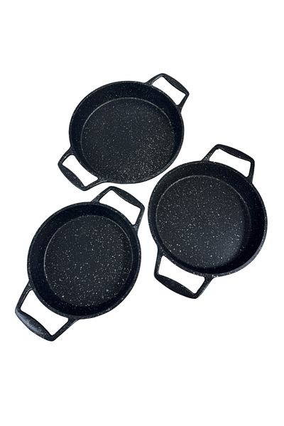 TRENDBULL Essenso Cast 3-Piece Omelette Set
