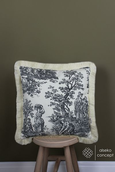 Alseko Concept Husa de perna decorativa cu smocuri crem 43x43cm