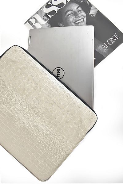 Luvenis Cream Color Crocodile Pattern 13-14-15.6-16 Inch Compatible Zippered Case Laptop & Notebook Bag