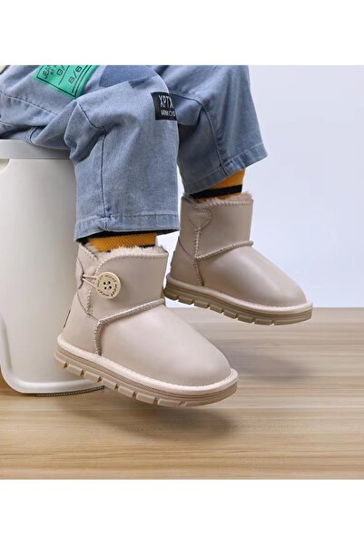 Butik SUNİ YÜNLÜ DÜĞME DETAYLI DERİ ÇOCUK BOT - BEJ