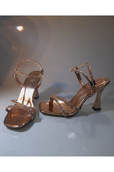 Arıcı Kadın Kadeh Topuk Çift Taşlı Şerit Bant Abiye Ayakkabı
