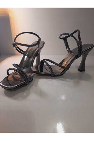 Arıcı Kadın Kadeh Topuk Çift Taşlı Şerit Bant Abiye Ayakkabı