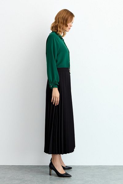 Nihan Pleated Skirt Black