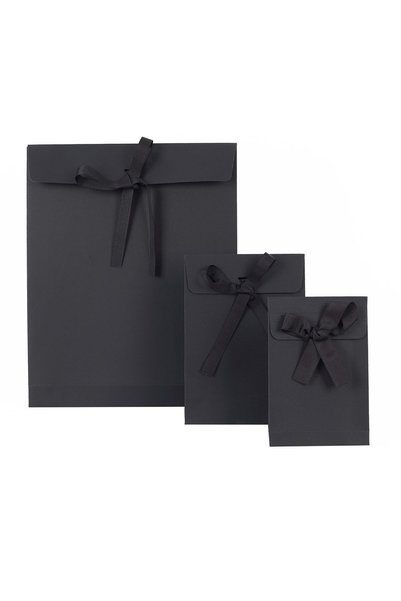 Milim Matbaa 10 Bucuri Plicuri Cadou Negre 28x35x6 Cm Cu Panglica Neagra