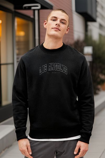 BESSA Ανδρικό μαύρο φούτερ Los Angeles με στάμπα με λαιμόκοψη, άνετο βαμβακερό ύφασμα