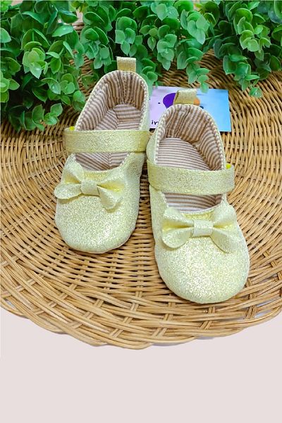 dinamik çocuk Baby Girl Shoes with Bow and Glitter Soft Sole Flat Non-Slip Moccasin Special Day Birthday Eid Wedding