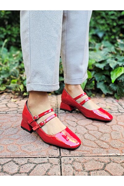 EPTC Kırmızı 2 Bantlı Arkası Kapalı Mary Jane Kare Küt Burun Topuklu Ayakkabı TARAKLIAYKLR 1NO BÜYÜK