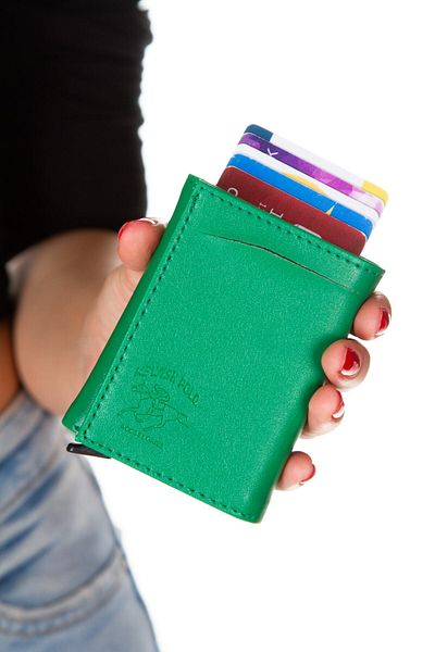 Newish Women's Green Faux Leather Wallet - Aluminum Mechanism with Sleeves and Card Holder Coin Compartment