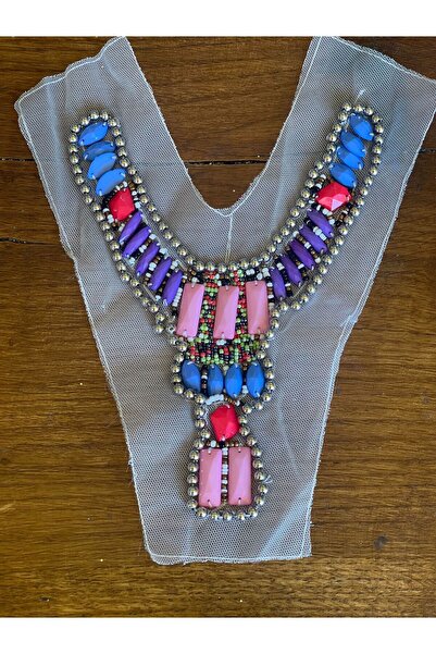 Gönülden Tasarım BELA Til HALJINA SA KRAVATOM OD KAMENSKIH PERLI, KRAVAT SA Š...