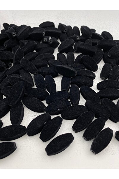 Hedef Bijuteri نموذج من الخرز المخملي مع زاوية سوداء اللون للمجوهرات، خرز صنع...