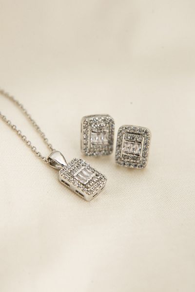 Elika Silver Women's Baguette Jewelled Necklace Earring Set