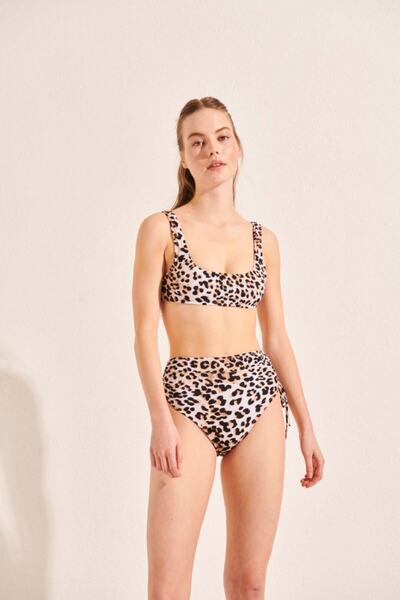 Beach&Beyond Kadın Leopar Atlet Kesim Bikini Üstü