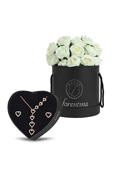 Forentina Set with Heart Necklace, Earrings and White Artificial Roses in a B...
