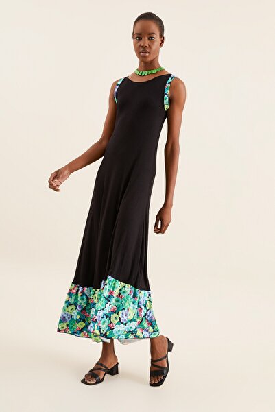 Quincey Women's Black Maxi Dress