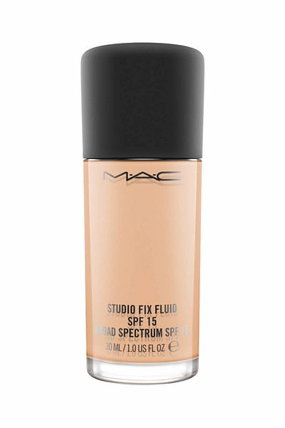 M.A.C NC24 Foundation - Studio Fix Fluid Spf 15 Foundation 30 ml