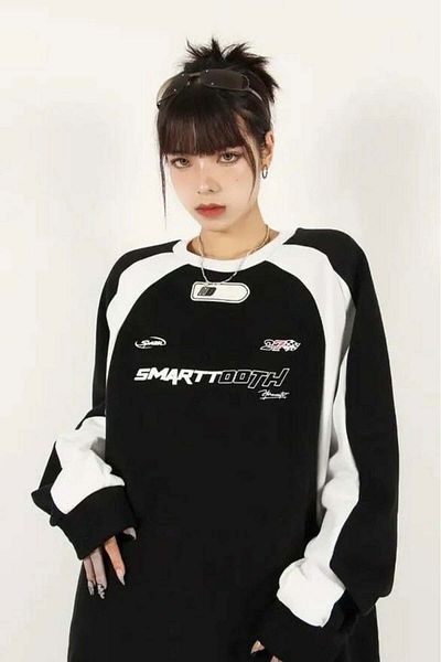 AtegeWear Hanorac Y2K Streetwear cu imprimeu Smarttooth cu decolteu