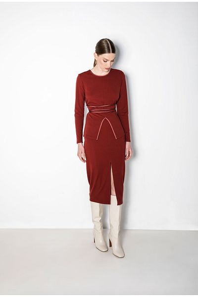 KAMEYA Dark Blouse with V-neck Back