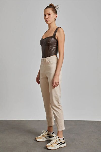 Geppetto Beige Mom Jeans - High Waist, Lycra and Extra Comfortable