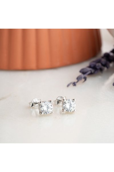 Nereze 925 Ayar Gümüş Pırlanta Montür 5 mm Tektaş Küpe