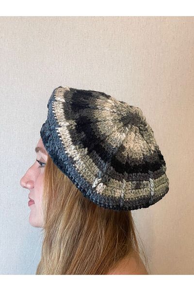 Gönülden Tasarım Hand Knitted Soft Design Painter Beret Women's Beret
