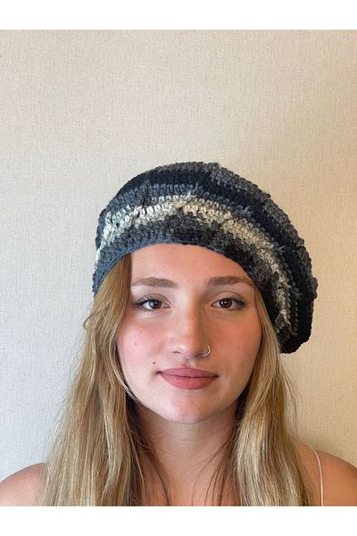 Gönülden Tasarım Hand Knitted Soft Design Painter Beret Women's Beret
