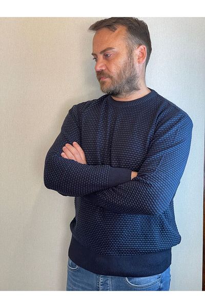 Gönülden Tasarım TRICOT CU MODEL ALBASTRU ÎNCHIS GULER BĂRBAȚI