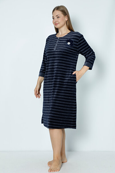 İntensive темно-синя бавовняна оксамитова сукня з кишенями, ґудзиками та деталями з каменів