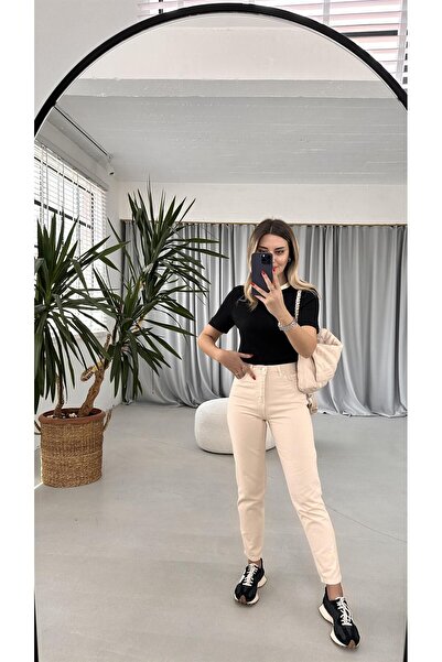 MAKRAS EXCLUSIVE Lora Super Bež Mom Boyfriend Jeans Visok struk Elastično 2024