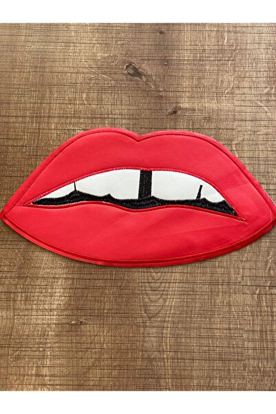 Gönülden Tasarım Αξεσουάρ ραπτικής με απλικέ κόκκινο χείλος 14x26 εκ.