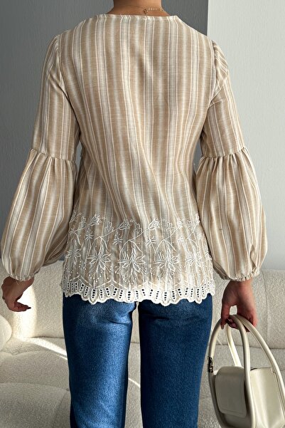FEMELLE Balloon Sleeve Tassel Embroidered Blouse