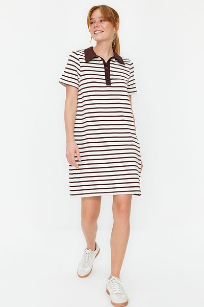 Trendyol Collection Καφέ και λευκό ριγέ πόλο λαιμόκοψη σε γραμμή Α/γραμμή Πλεκτό φόρεμα TWOSS24EL00023