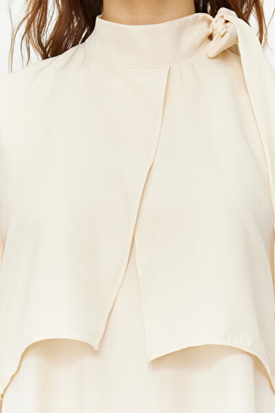 Trendyol Modest Detailní tkané šaty s kamenným límcem TCTSS23EB00283