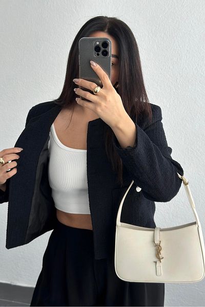 buqre's moda Късо яке от туид с бляскаво подплатено деколте и сребърни копчета