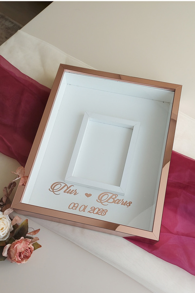 Verda Çerçeve 40x50 Cm Rosegold Yeni Trend 8 Cm Derinliğinde Fotoğraf Bölümlü...