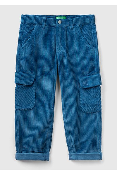United Colors of Benetton Băieți - Pantaloni din catifea Indigo BE cu buzunar cargo și broderie