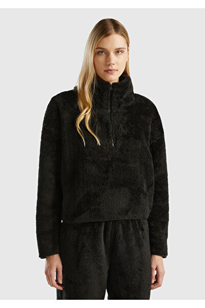 United Colors of Benetton Черно плюшено късо пуловерче - с половин цип