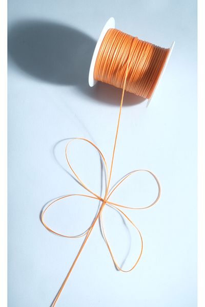 Eskişehir hobi sanat Σταγόνα κερωμένο σχοινί 1,0 mm - Χρώμα πεπόνι, 100 μέτρα Σχοινάκι ραπτικής Σχεδιασμός Σχοινάκι βραχιόλι