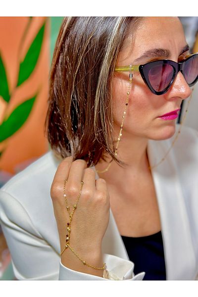 Natural Jewelleryy Women's Shimmering Thin Chain Pearl and Garnet Natural Stone Glasses Chain and Shahmeran Set