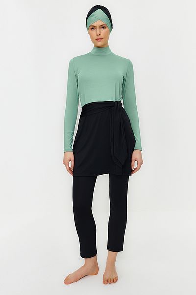 Trendyol Modest Mintfarbenes langärmliges gestricktes 4-teiliges, vollständig bedecktes Badeanzug-Set mit Blockfarben TCTSS22CF0028